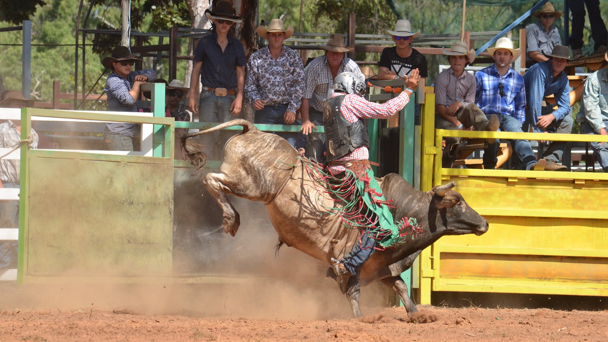 Laura Races and Rodeo Cairns & Great Barrier Reef