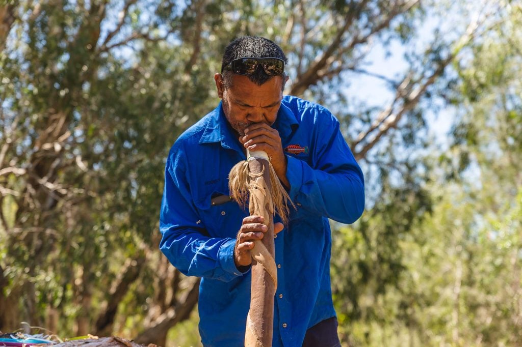 Rodney playing didgeridoo on Yagurli Tours