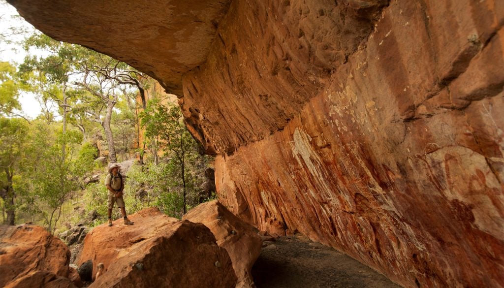 rock art tours in laura