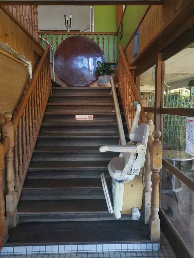 lake barrine teahouse stairlift