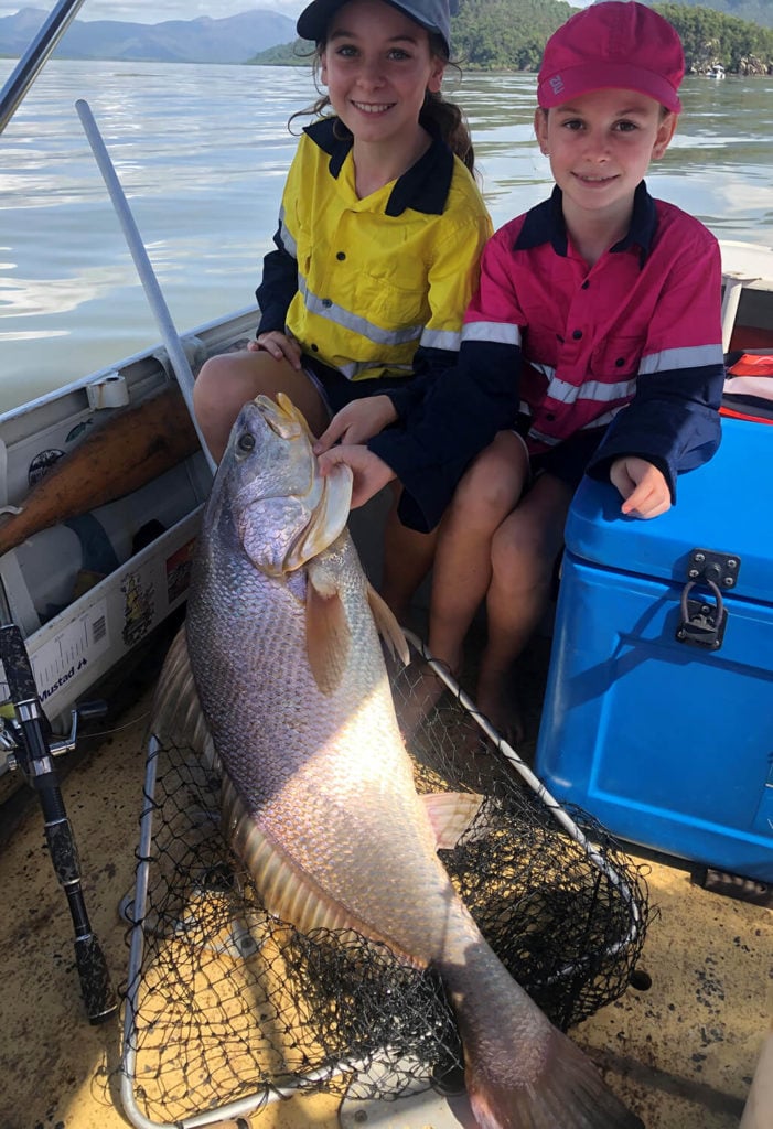 Cairns fishing. Dad/Daughter crabbing Cairns 