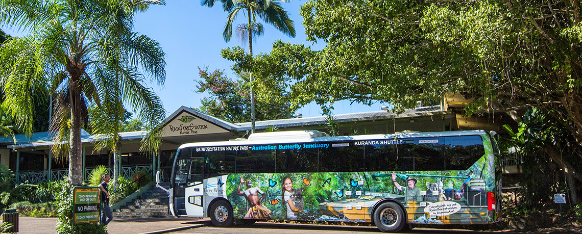 Bus at Rainforeststation