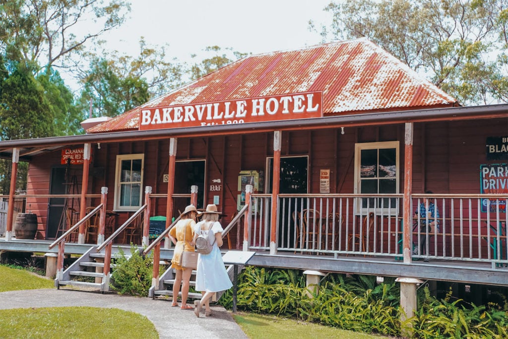 young women at herberton historic village